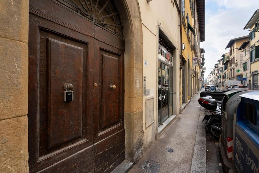 Keys Of Italy - Serragli 55 - Stile Rustico Rinascimentale In Oltrarno フィレンツェ エクステリア 写真
